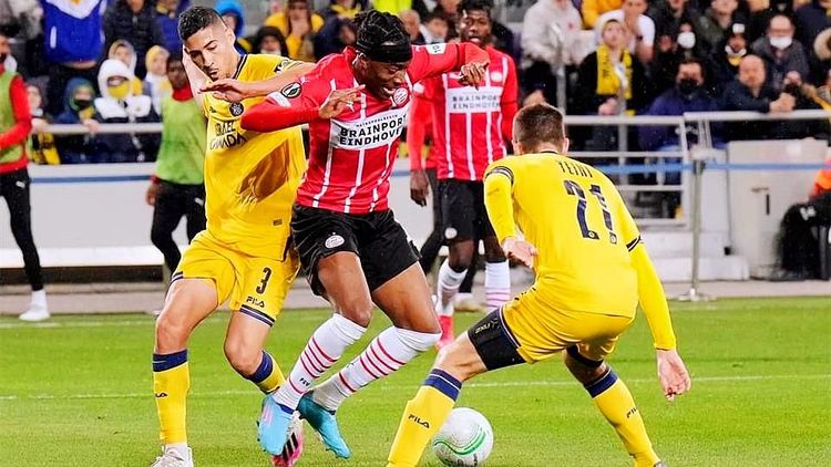 上的巨大潜 上的巨大潜